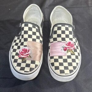 Custom embroidered rose slip-on sneakers in‎ black and pink Size 9.5 Womens